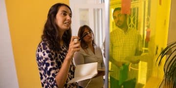 Cómo Aprovechar los Programas de Apoyo Gubernamentales para Emprendedores en México 2025 - Cover Image