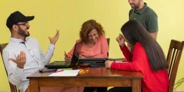 ¿Cómo Contratar a tu Primer Empleado en México y Cumplir la ley en 2025? - Cover Image