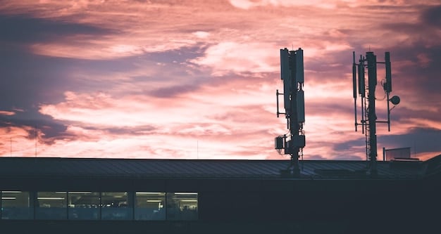 A busy Telcel cell tower with workers doing maintenance, showing the company's investment in infrastructure.